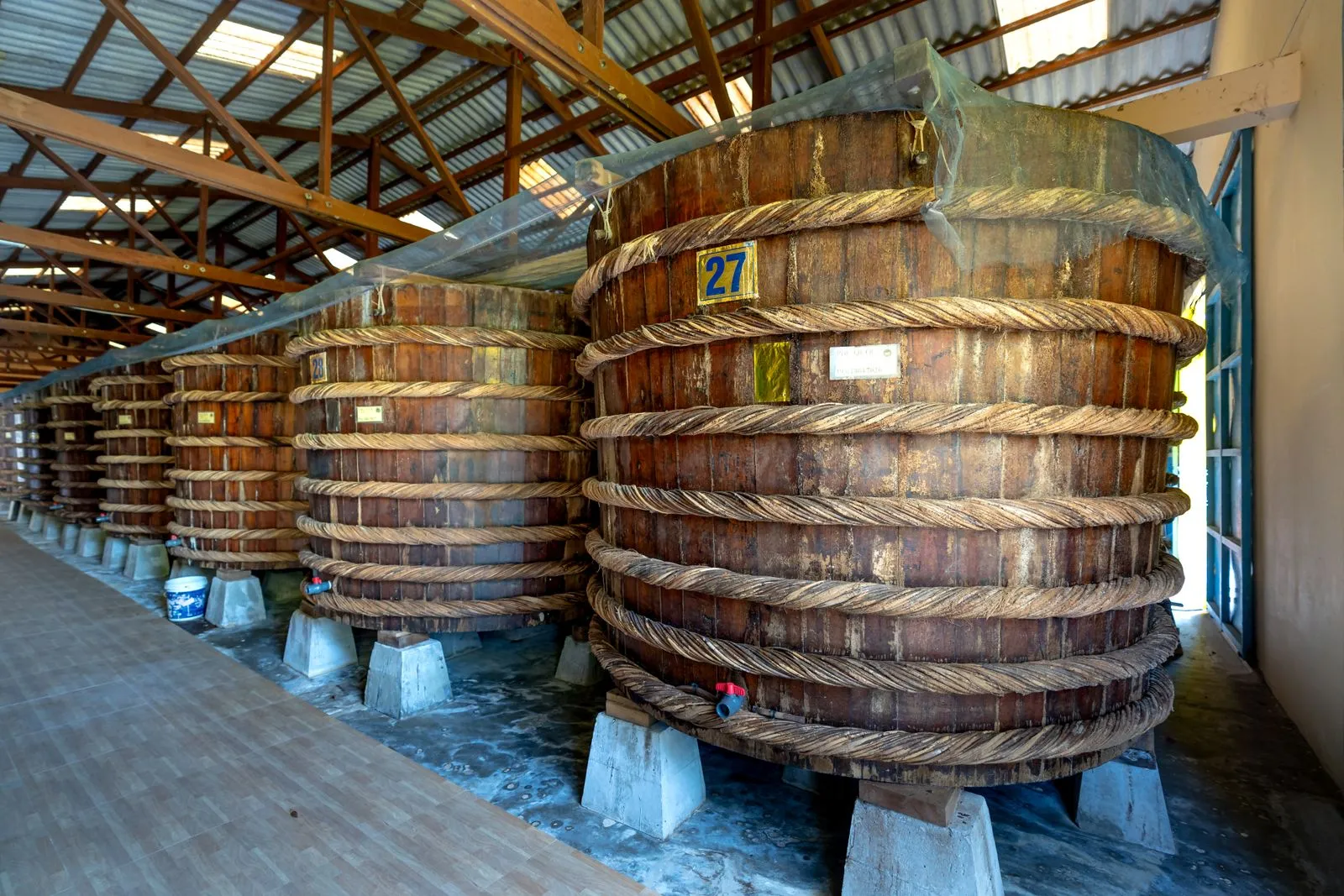 How to Taste Craft Spirits with Confidence